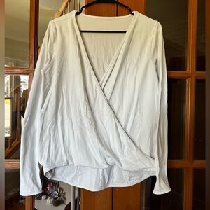 Lululemon White work out top